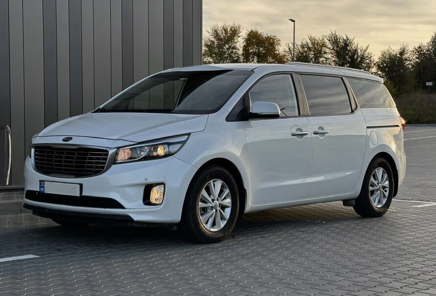 Kia Carnival 11 Seats